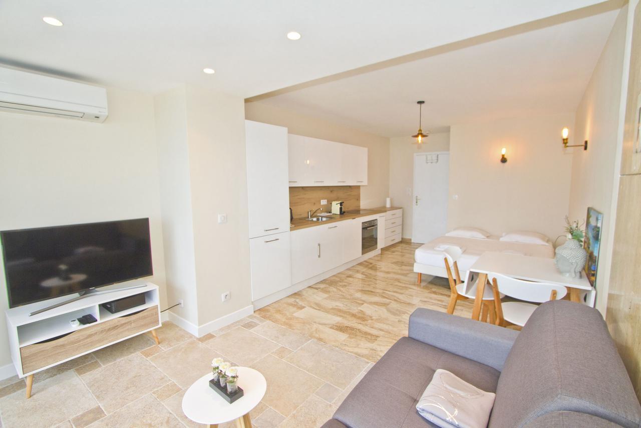 Promenade Holiday - Cosy Sea Front Studio Nizza Exterior foto